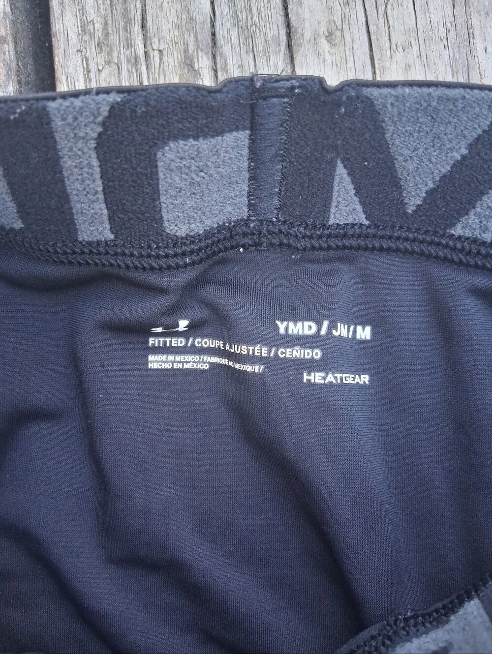 Under Armour Black HeatGear Fitted Compression Long Sleeve Shirt And Leggings YM